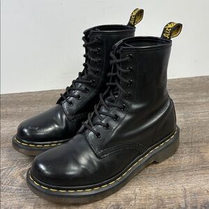 Dr. Martens 1460 Black Smooth Leather Lace-Up Combat Boots | US Women’s 7